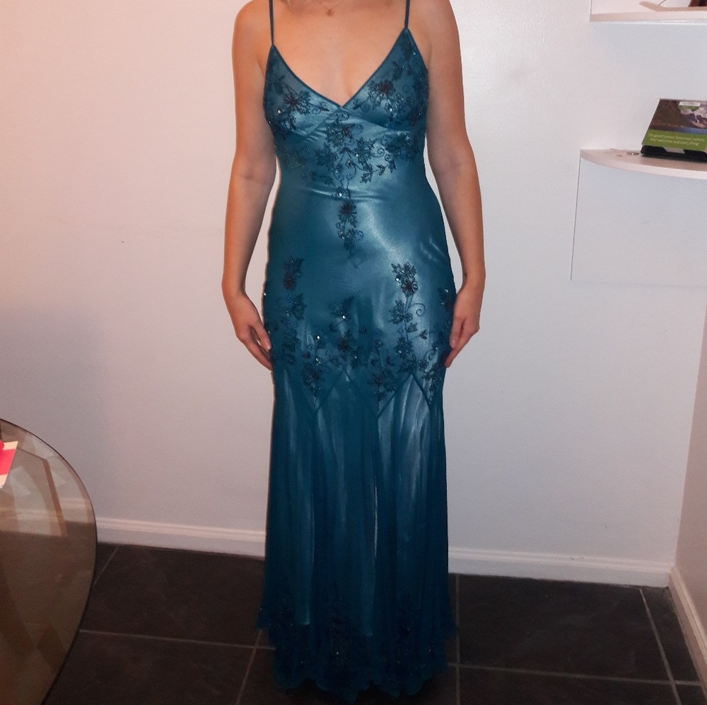 Spaghetti-strap turquoise dress